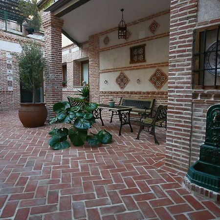 Apartmentos El Alfar Del Sacramento Толедо Экстерьер фото